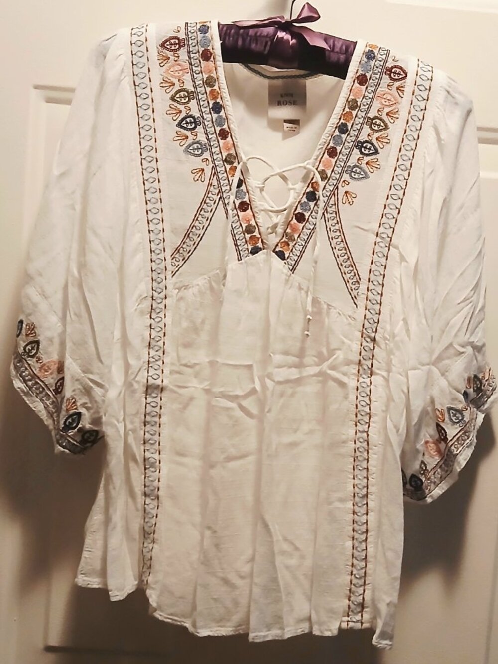 Knox Rose Flowy Boho Top w/ Embroidery NWOT